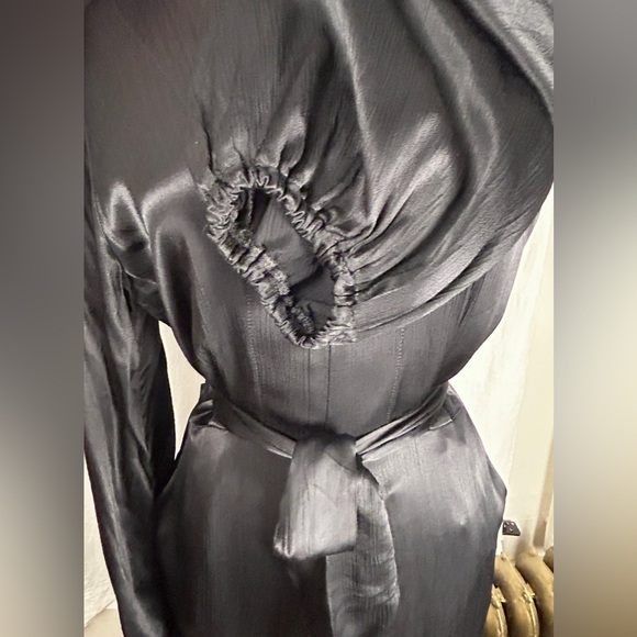 Dixie Silky Jumpsuite - Picture 4 of 7